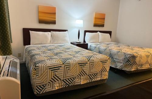 Grove Hill Hotel | WINDTREE INN