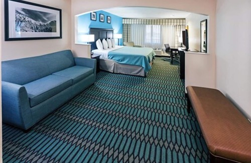 Lubbock Hotel | Wingate by Wyndham Lubbock TX South