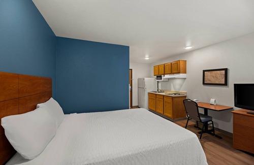 Biggs Field Hotel | WoodSpring Suites El Paso I-10 Southeast
