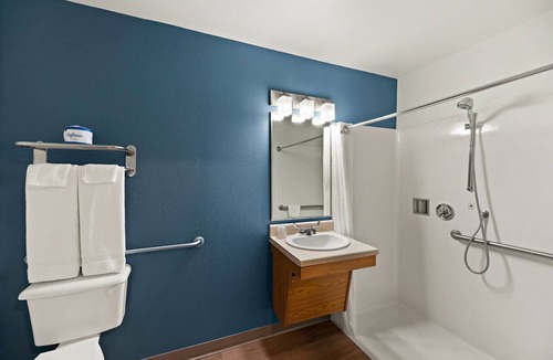 Biggs Field Hotel | WoodSpring Suites El Paso I-10 Southeast
