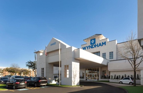 Irving Hotel | Wyndham DFW Airport