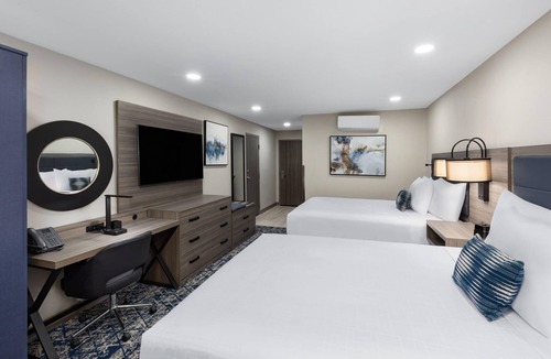 Irving Hotel | Wyndham DFW Airport