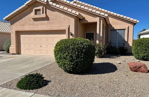 Coyote Lakes House | Your Super Bowl & Spring Training home base! Golf Course Getaway in Surprise!