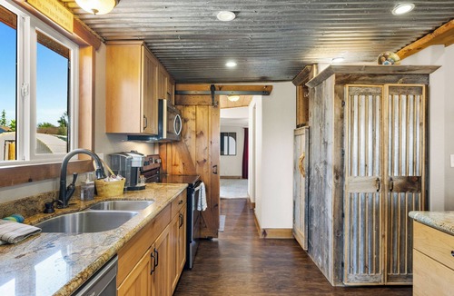 Williamson Apartment | Zebra Ranch | 150-Guest Venue & Lodging Experience, Prescott | Mtn Vu Farm