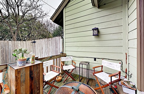 Zilker Apartment | Zilker Area Home w/ 2-Tier Deck - Near Barton Springs, South Lamar & Downtown