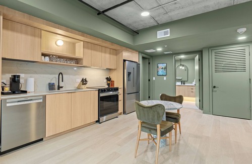 South Lamar Condo | Zilker Park-Inspired Luxe Suite | South Lamar | The Zephyr Suite at The Code