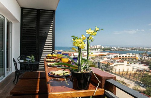 North Hotel Zone Apartment | Zoho Skies Amazing View Sleeps 6, #T1-1104
