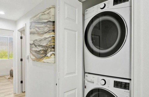 Glendale Sports and Entertainment District House | Zone Westgate Ideal 2BR Condo w Gym & Pool for Family Vacations