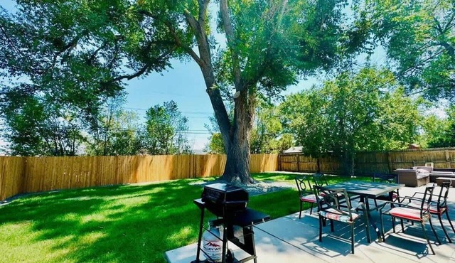 $0 Fees; 6bdrm/6bath-Easy to Downtown & Red Rocks