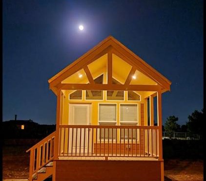 073 Tiny Home nr Grand Canyon South Rim Sleeps 8
