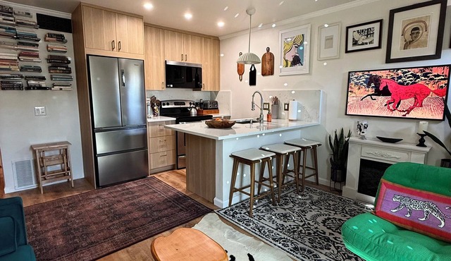 1/1 VIBRANT CONDO in THE HEART OF AUSTIN'S 78704!