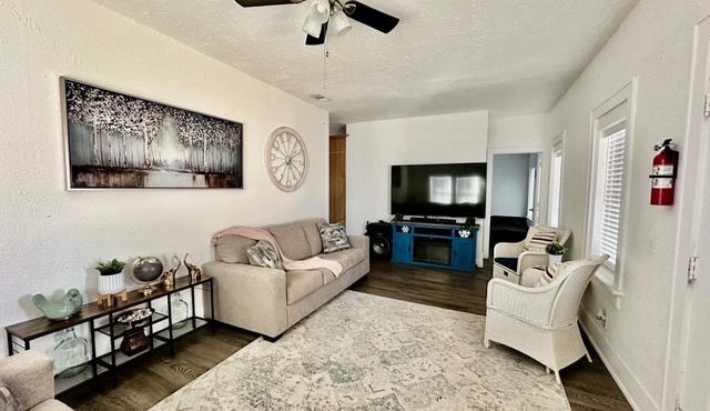 #1 Charming 5BR 1BA Home in Midland – Comfort, Convenience & Great Location!