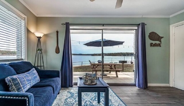 #12 Main Channel - Double Bed Room