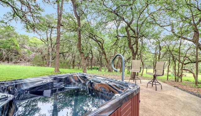 16 Private Acres Near Wimberley Square | Hot Tub & Room for Groups