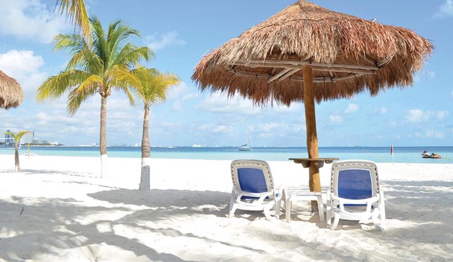 1BDR Amazing Beachfront Condo in Cancun Hotel Zone in Cancun