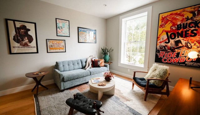 1Br Loft - Historic Martindale, with sleeper sofa