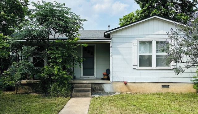 2-3 BR pet friendly house with big fenced yard & private carport