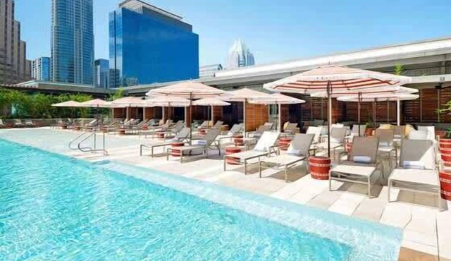 2 Bedroom Austin Apartment with Awesome Views!