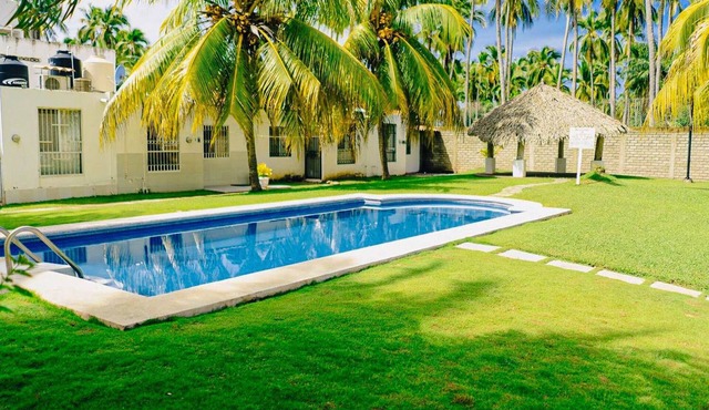 2 bedroom house with swimming pool in Ixtapa
