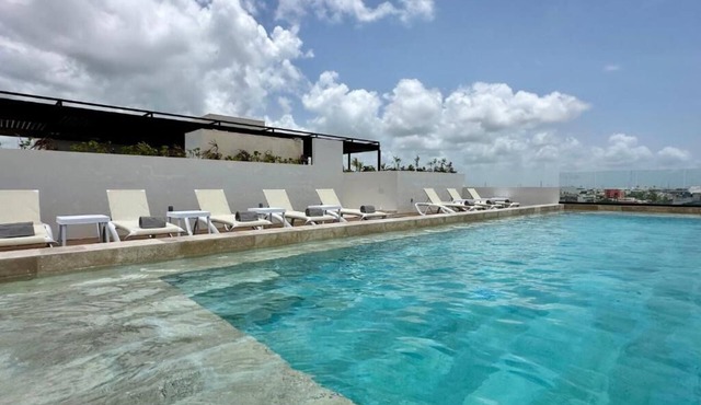 2 Convenient Units | 5 Mins to Playa del Carmen Main Beach | Rooftop Pool