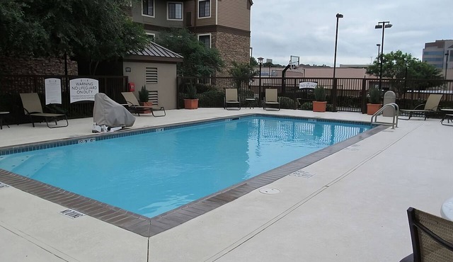2 King Rooms | Outdoor Pool | Free Breakfast | Near UT Health Campus