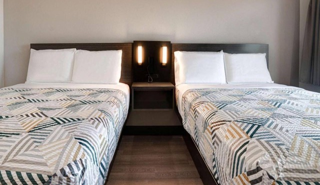 2 Queen Beds | Non-Smoking, Micfridge