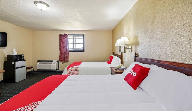2 Units | Value-Oriented Downtown Lodging Near Events & Local Festivals