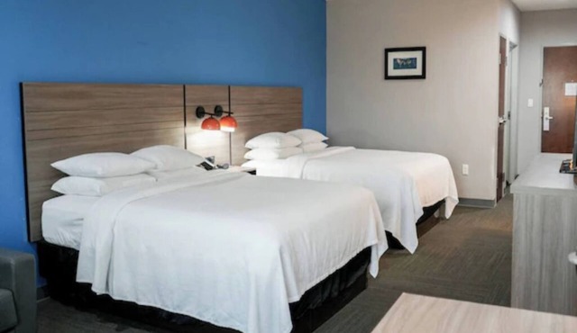 2 Welcoming Rooms Ideal for Families or Groups | Free Parking