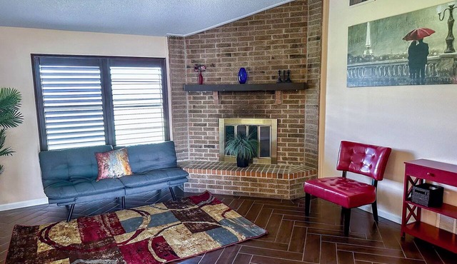 3-bed 2-bath, Casa de Salazar. A true ~ Home Away from Home ~