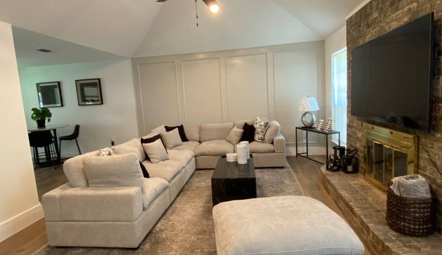 3-bedroom 2 bath house with AC in Fort Worth- 30 mins from World Cup Stadium