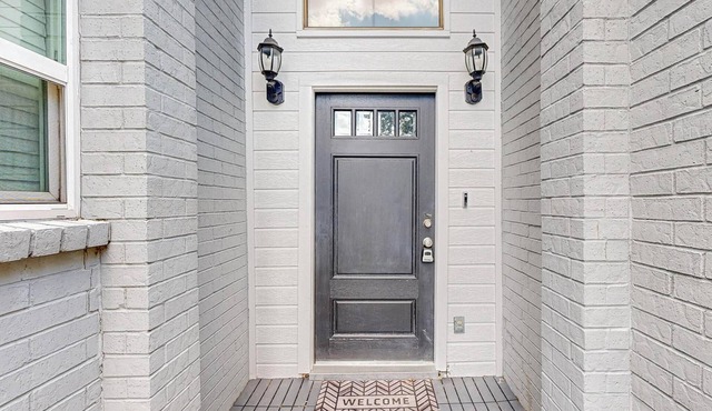 3-bedroom house in Las Colinas with AC