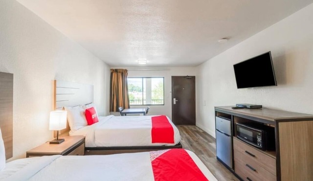 3 Rooms Ready w/2 Queen Beds Near Meyer Park – Pet-Friendly
