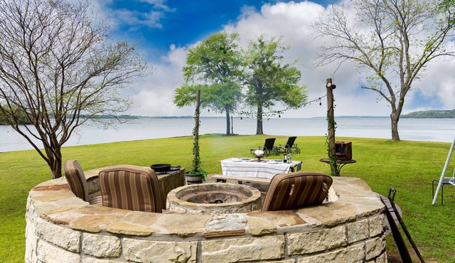 3 separate cottages side by side waterfront with panoramic views