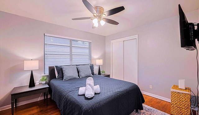 3BR Spring Branch Home — 4 Min to Memorial Park