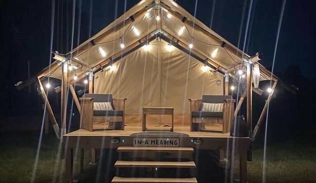 4 AC Glamping Tents on Honey Farm in Houston