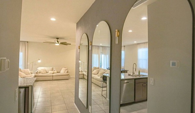 4-bedroom house with Casita!