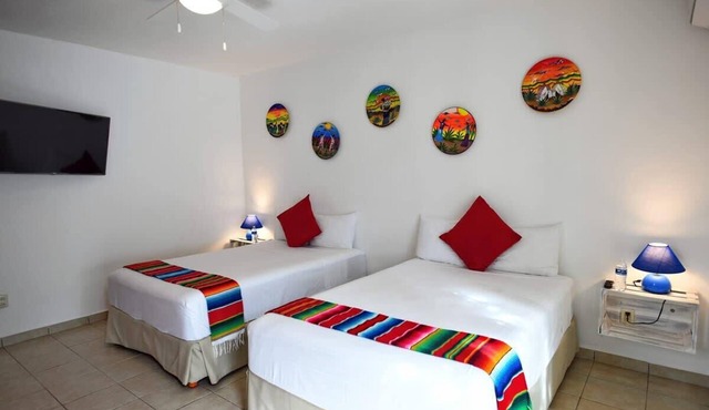 5 BDR-Ensuite Bathrooms-Private Pool-Golf-Comfort