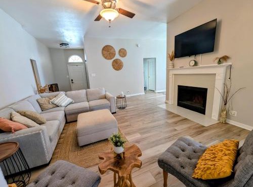 5mi to SeaWorld, King Bed, Sleeps 8, Cowboy Moon