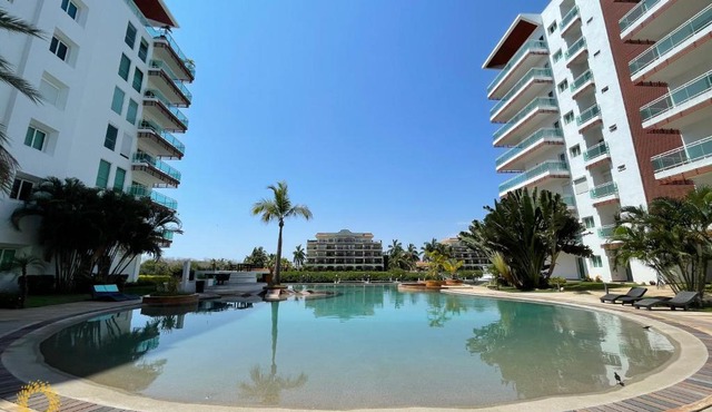 6012 Habitación hotelera en Pacifika en Marina