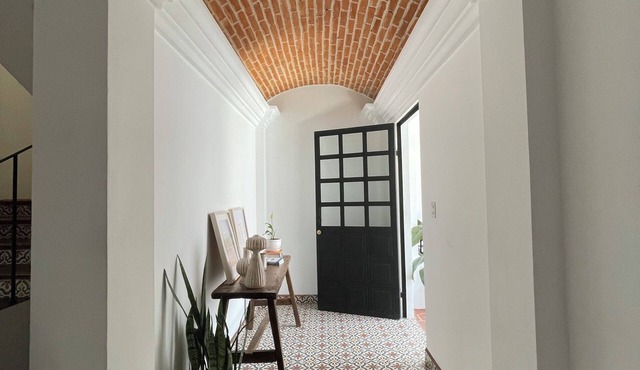 A jewel of a home ten minutes away from Antigua