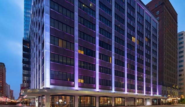 AC Hotel Houston Downtown