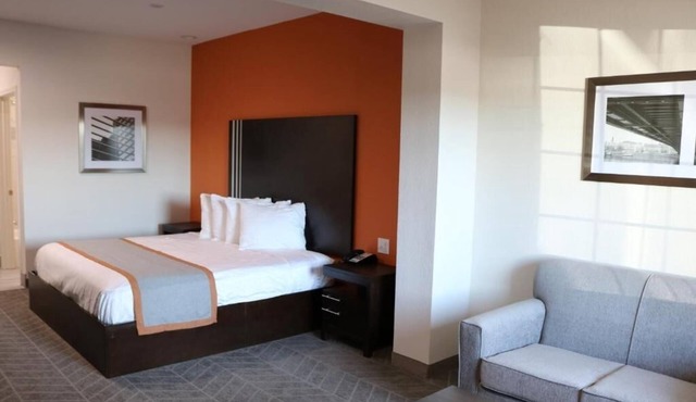 Affordable Hotel with Shuttle Service, Perfect for Overnight Airport Stays