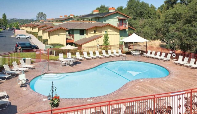 Angels Camp - Unwind along California's quiet foothills