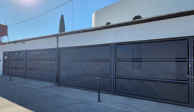 Apartment La Sierra 2 located 10 min from the Consulate.