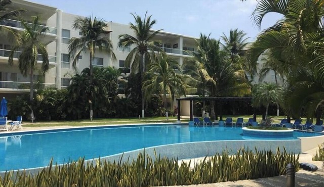 Apartment with Beach Club in Acapulco Diamante