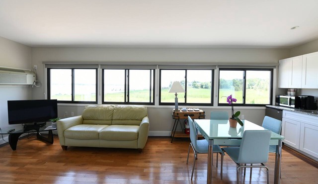 Bayview Resort in Hampton Bays