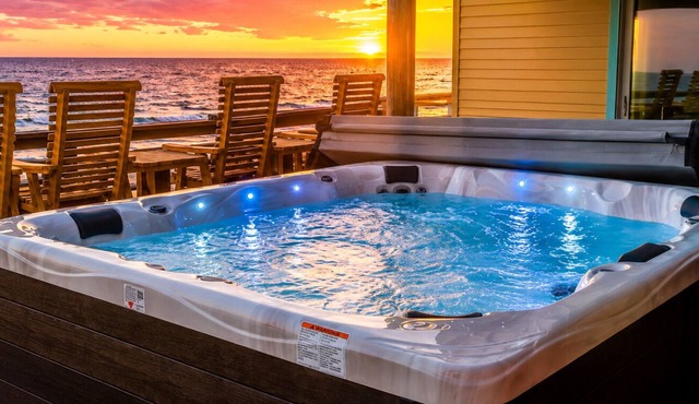 Beachfront 4br, Hot Tub, Multiple Deck, Sleeps 16