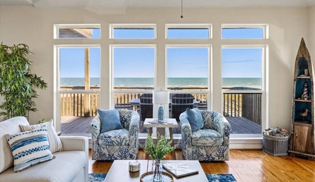 Beachfront Beauty with gorgeous Sunsets & Sunrises. King Primary Suite & 2 decks