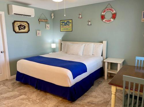 Beachgate Condo Suites and Hotel 233 condo