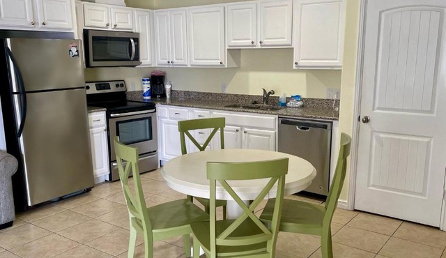 Beachgate Condo Suites and Hotel 513 condo